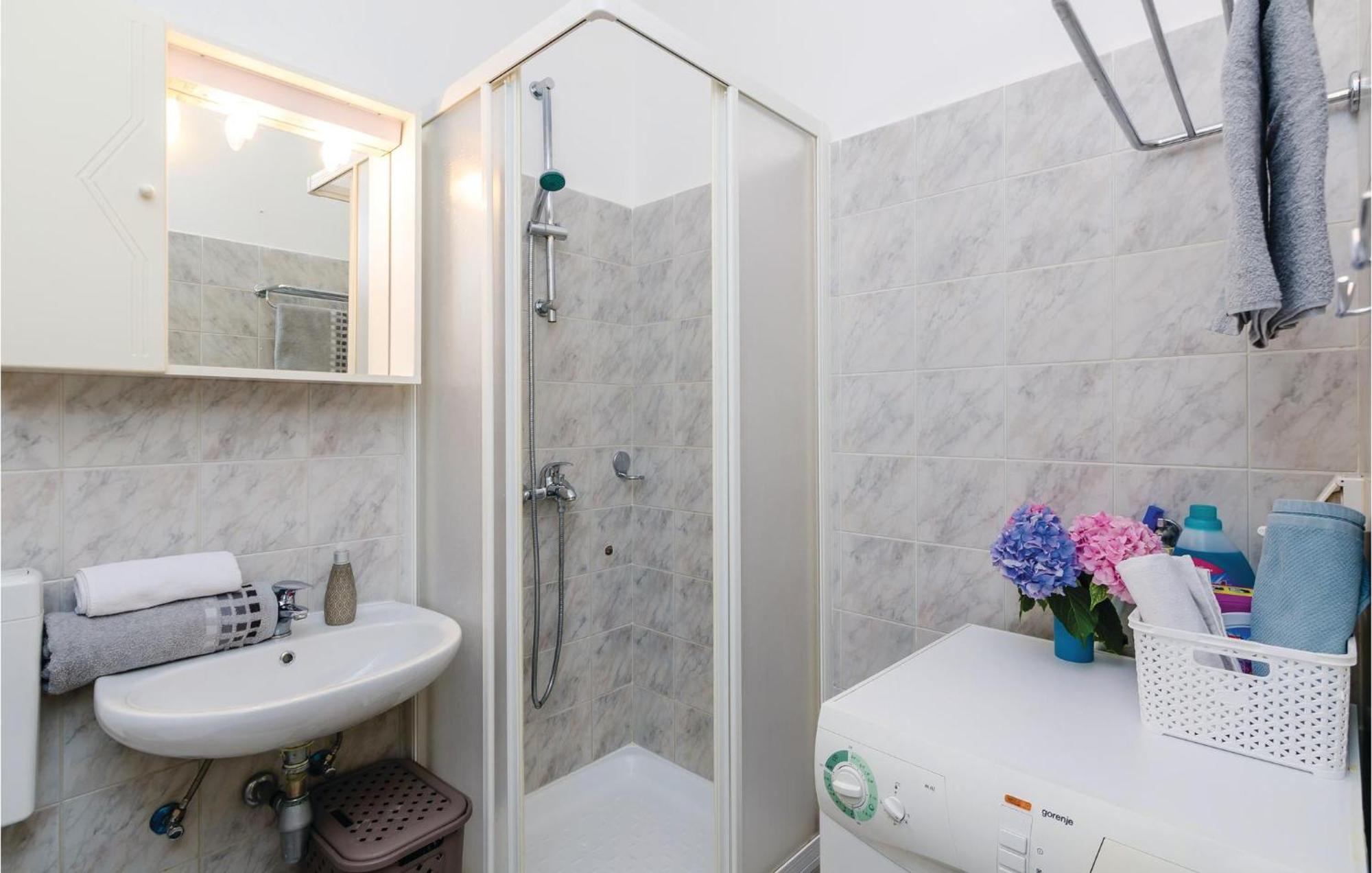 Pet Friendly Apartment In Bosanka With Kitchen Dubrovnik Ngoại thất bức ảnh